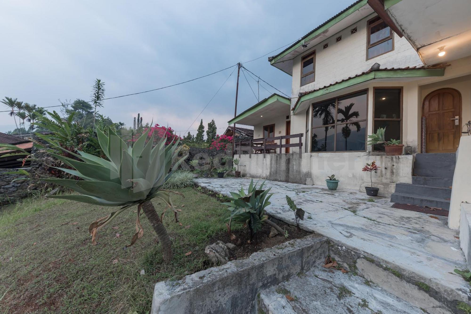 Bens Homestay Mitra Reddoorz Bogor Eksteriør bilde