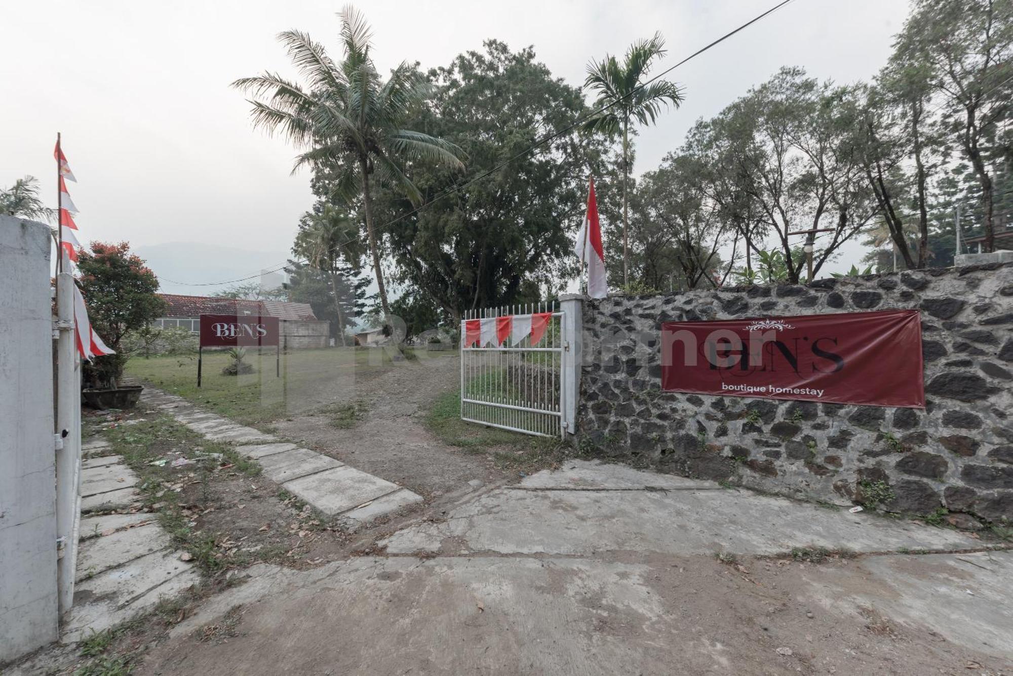 Bens Homestay Mitra Reddoorz Bogor Eksteriør bilde